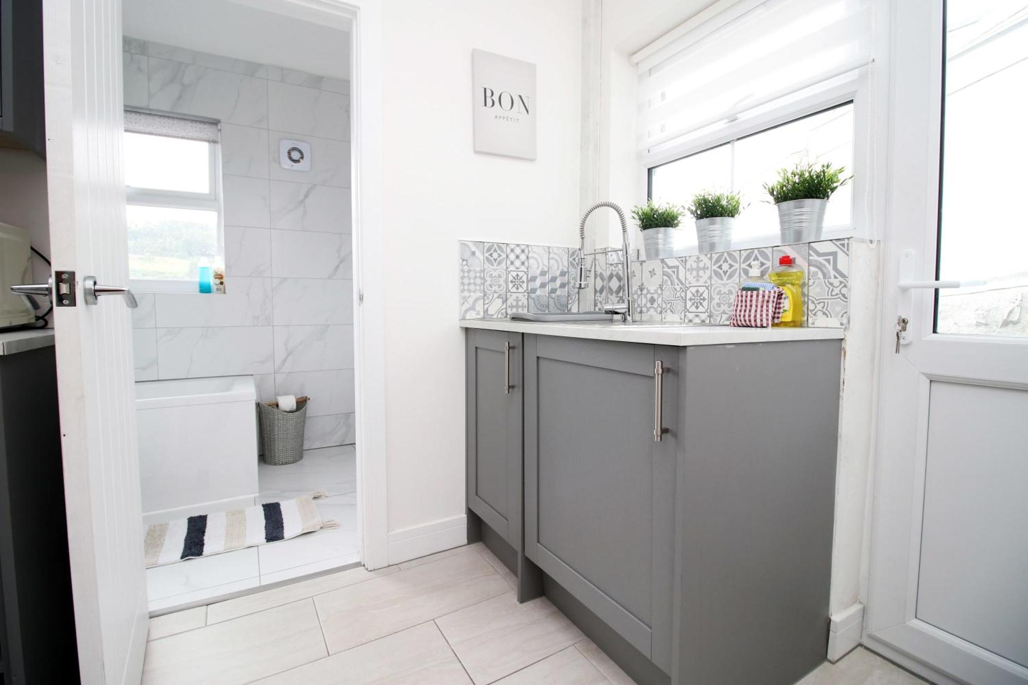 Prospect Cottage Fabulous Home In Stunning Rhondda Valley By Staystaycations Treorky Eksteriør billede